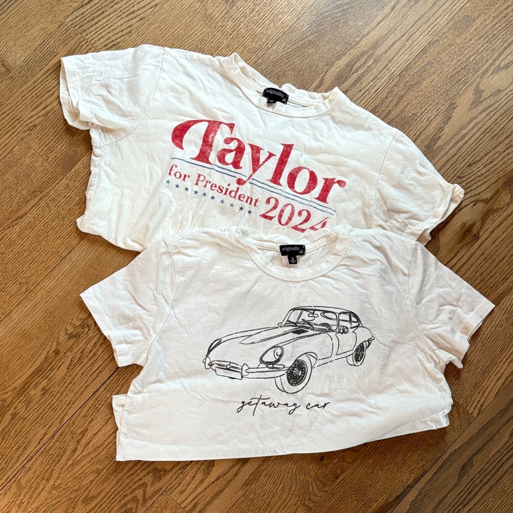 Taylor Swift t-shirt bundle